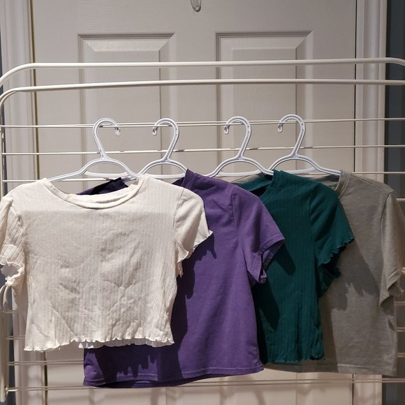 4 Shein crop tops - Picture 1 of 5